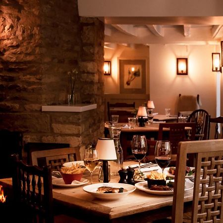 The Three Horseshoes Asthall Exterior foto